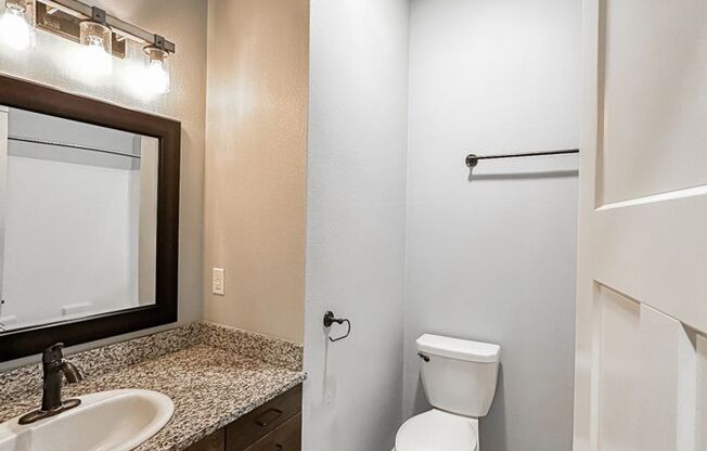 1 bed, 1 bath, 690 sqft, $1,200, Unit Cap8