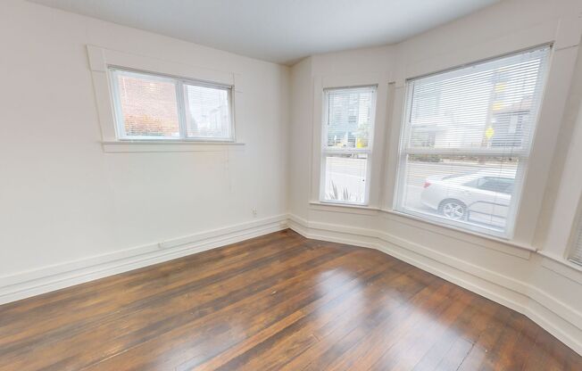 Studio, 1 bath, 332 sqft, $1,350, Unit 203