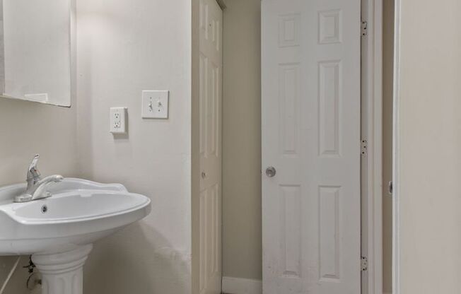 1 bed, 1 bath, 541 sqft, $825, Unit 3610-105