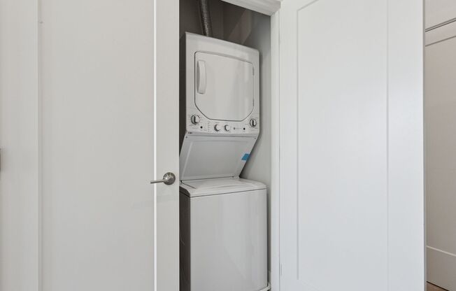 Studio, 1 bath, 430 sqft, $1,485, Unit Unit 709