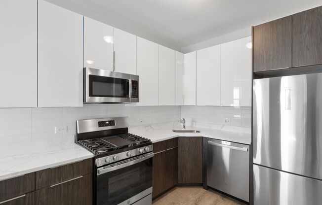 1 bed, 1 bath, 580 sqft, $1,775, Unit 320