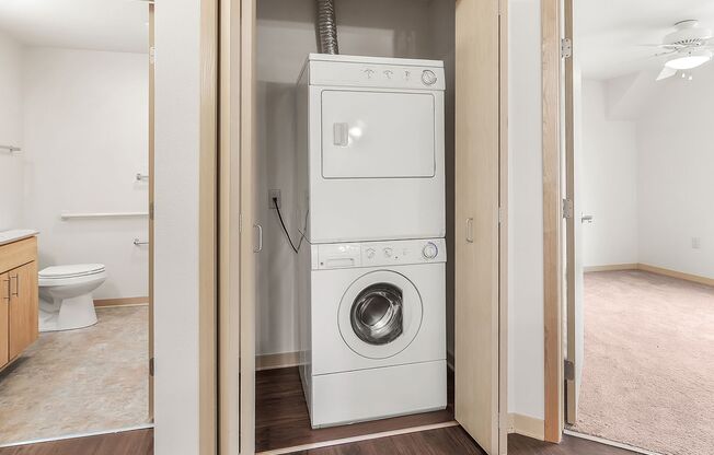 2 beds, 1 bath, 817 sqft, $1,495, Unit 602-301