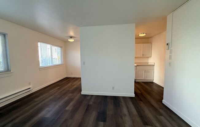 Studio, 1 bath, 475 sqft, $1,345, Unit 312