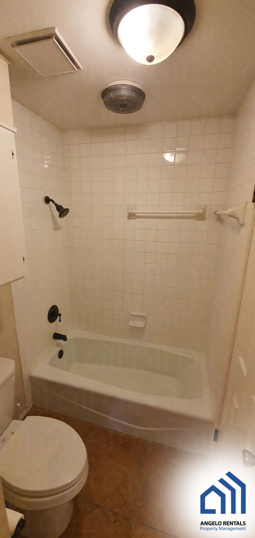 Spacious 2 bedrooms + a loft bedroom and 2 bath home in a GREAT location!
