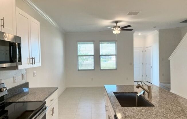 Amazing 3 Bedroom 2.5 Bath 1 Car Garage Townhome in bustling Wesley Chapel!