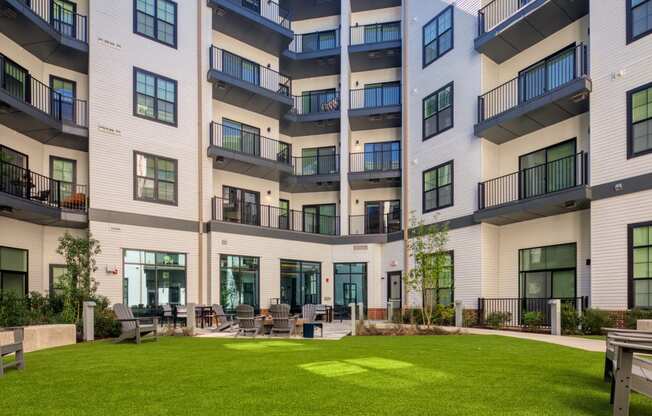 Courtyard at Aura Stonebridge, Virginia, 23225