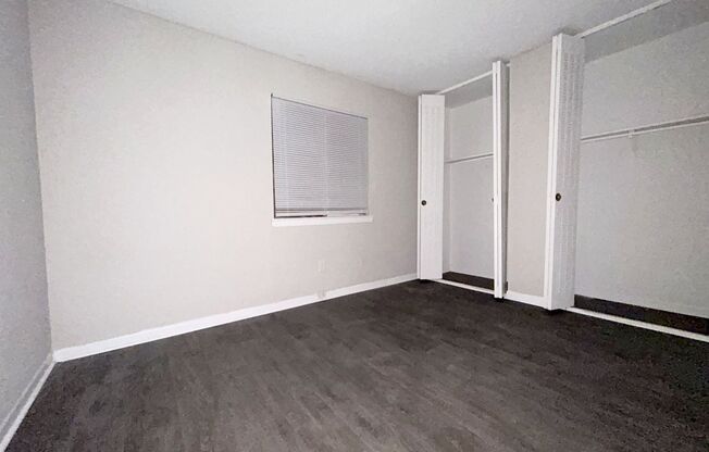 3 beds, 1 bath, $1,495, Unit Unit 3