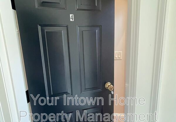 367 MORELAND AVE NE