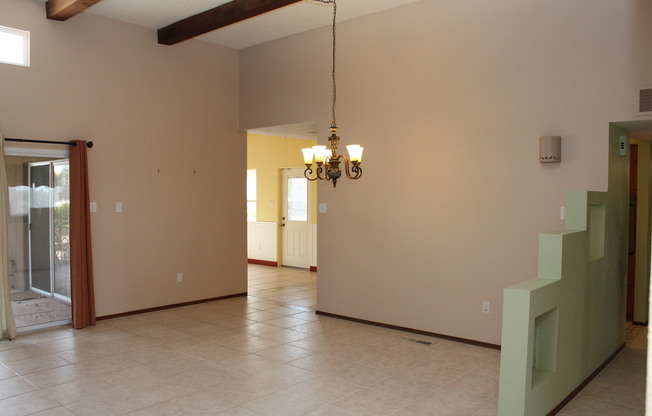 Beautiful 3 bdr, 2 bath SOLAR home w/large family room.  1 small dog considered 20lbs or less only.