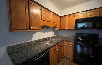 2 beds, 1 bath, $850, Unit 51