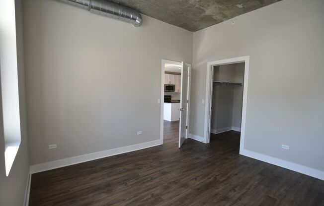 1 bed, 1 bath, 711 sqft, $2,800, Unit 3833-617