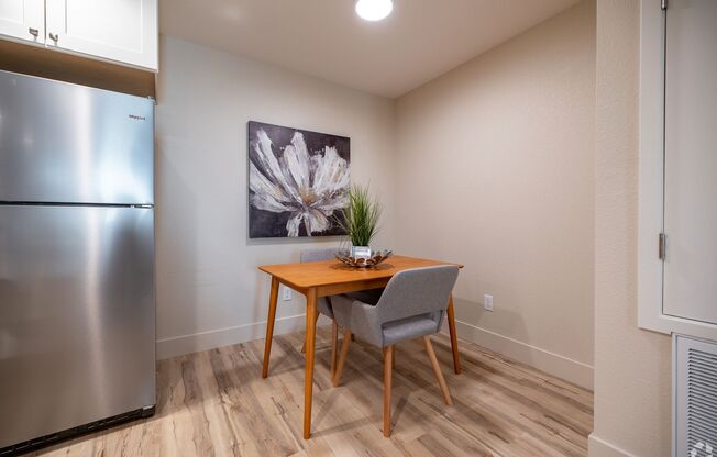 1 bed, 1 bath, 726 sqft, $1,675, Unit 5