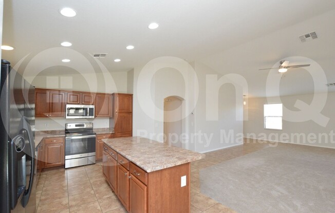 3033 E TONTO DR