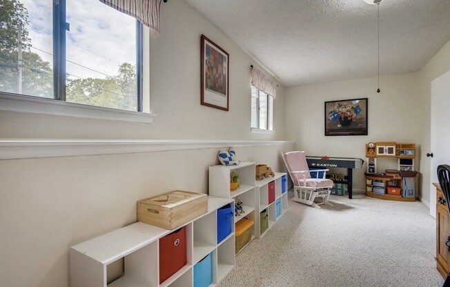 130 DENNIS RD