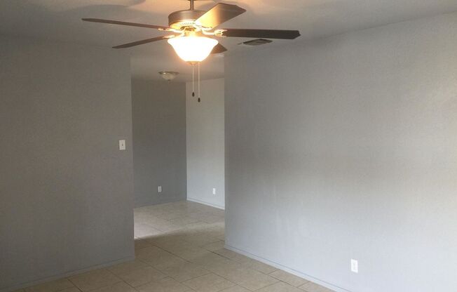 1 bed, 1 bath, $555, Unit C-21