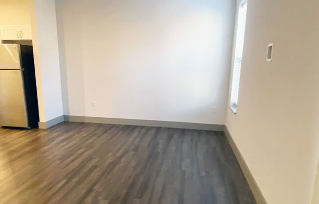 1 bed, 1 bath, 615 sqft, $1,695, Unit 3250-311