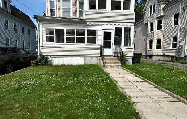 190 Oak St