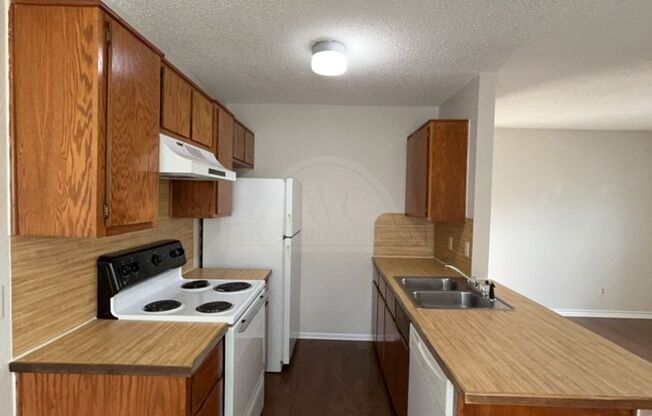 2 beds, 1 bath, $795, Unit 810 N. 5th St Unit B