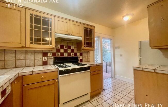 405 N Granada Ave