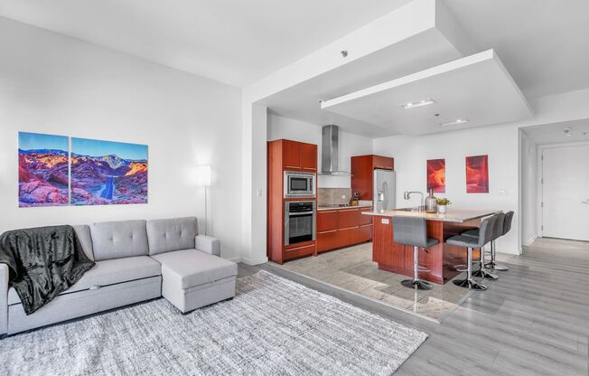 2 beds, 1.5 baths, $3,499, Unit # 2406