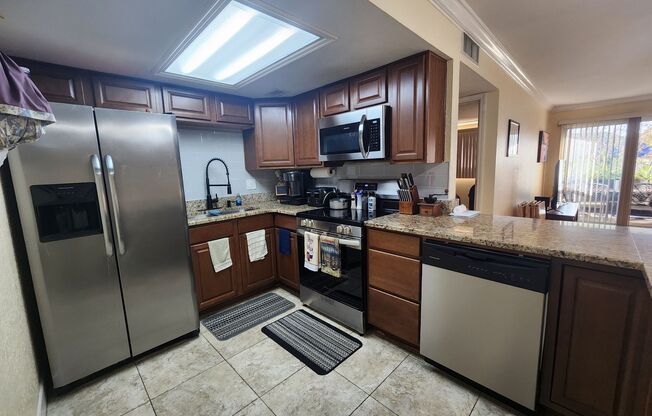 1 bed, 1 bath, $1,200, Unit # #F