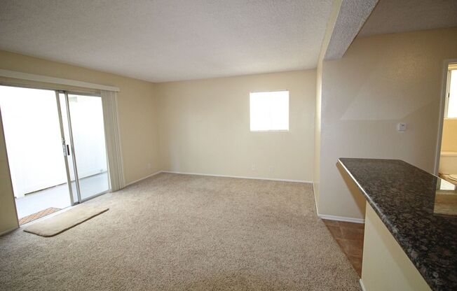 2 beds, 1 bath, $2,400