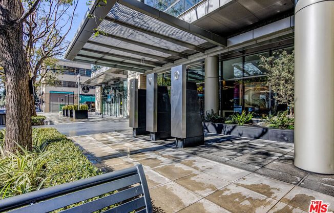 1 bed, 1.8 baths, 1,400 sqft, $3,990, Unit 817