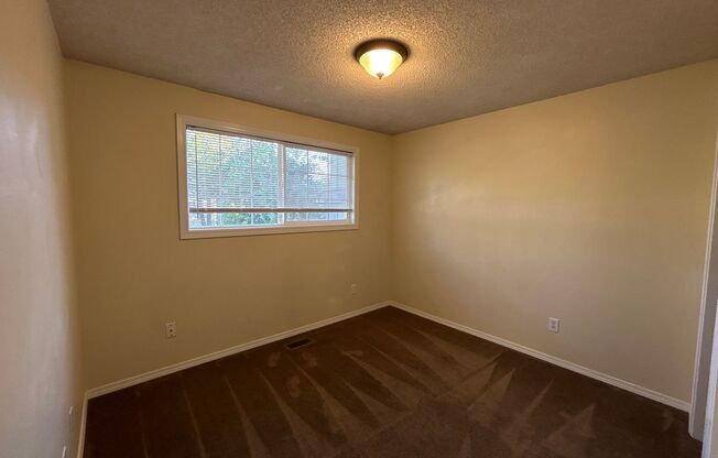 2 beds, 1 bath, $1,650