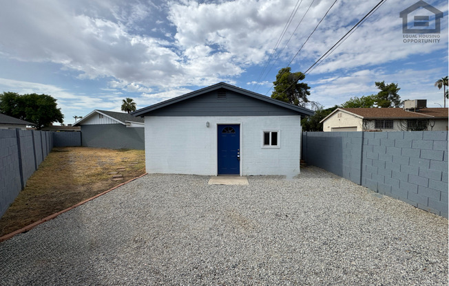 232 W Gail Dr