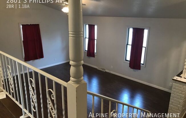 2 beds, 1.5 baths, 1,300 sqft, $1,195