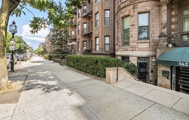 1 bed, 1 bath, 600 sqft, $3,700, Unit 6E