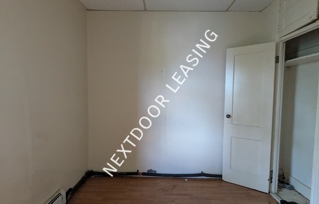 11 Grant Ave 1M
