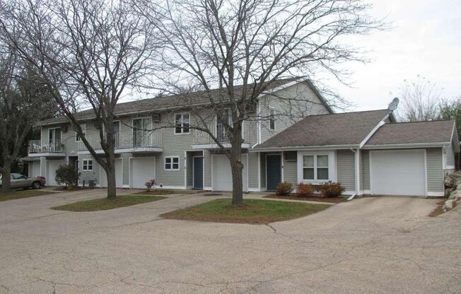 West Side 1 Bedroom Apartments!