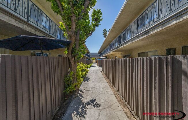 3 beds, 1 bath, $2,695, Unit 11