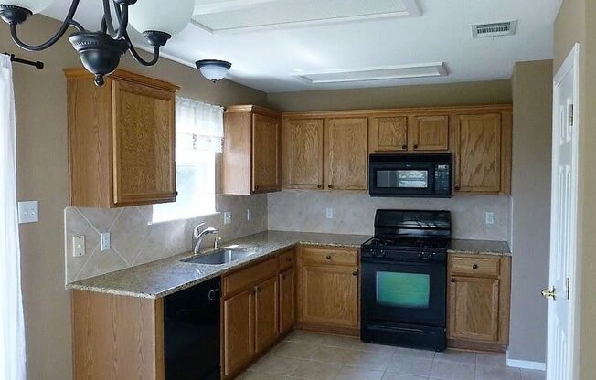 Vaulted 3 Bedroom Home in Avery Ranch