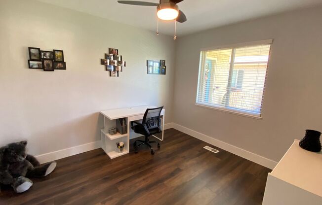 2 beds, 1 bath, $2,395