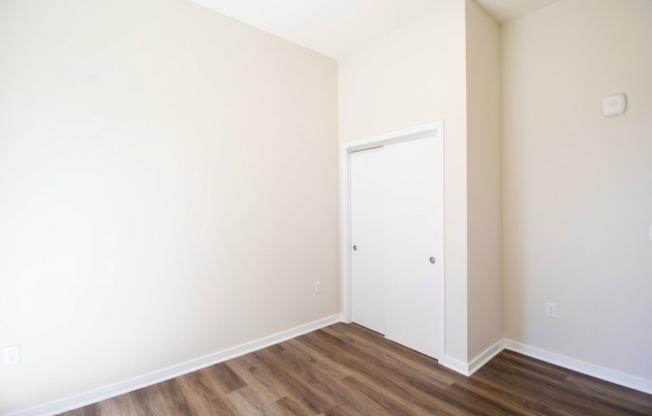 2 beds, 1 bath, 941 sqft, $2,375, Unit 109