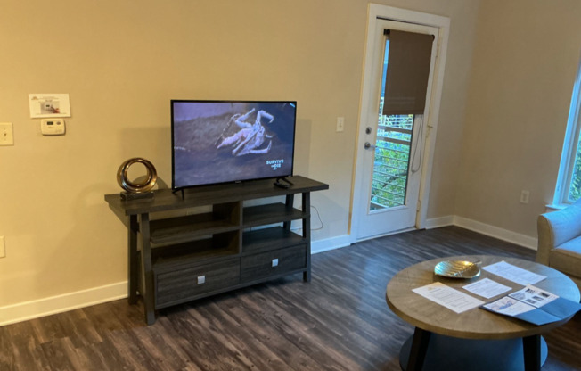 1 bed, 1 bath, $4,440, Unit 214