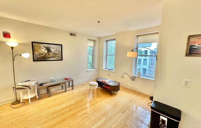 Great 2 bed 1 bath in Eckington/Bloomingdale at the Madison Condominiums