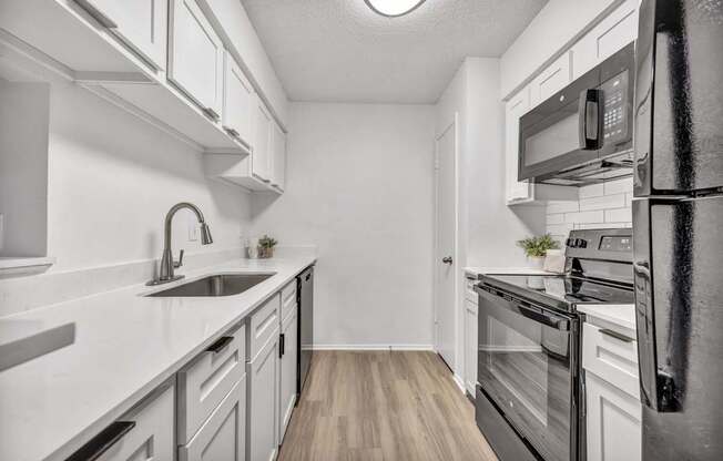 Apartments For Rent San Antonio | Summit at Henderson Pass