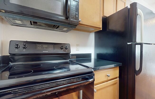2 beds, 1 bath, 750 sqft, $2,450, Unit 620-6