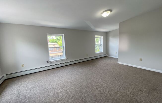 2 beds, 1 bath, 795 sqft, $1,430, Unit 3E