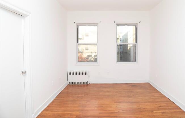 1 bed, 1 bath, $2,600, Unit 1F