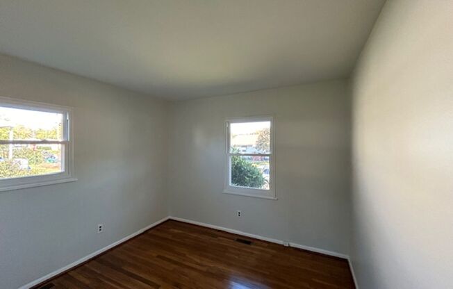 3 beds, 1 bath, $1,995