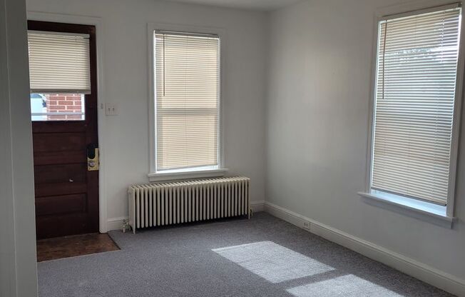 1 bed, 1 bath, $1,050, Unit 1