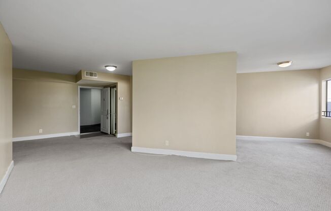 2 beds, 2 baths, $3,795, Unit # 432