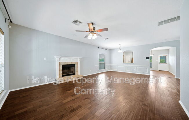304 RUSTIC TRL
