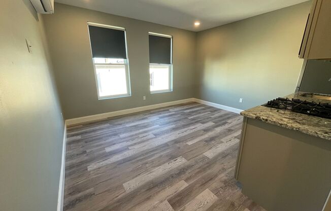 Studio, 1 bath, 302 sqft, $1,700, Unit 402