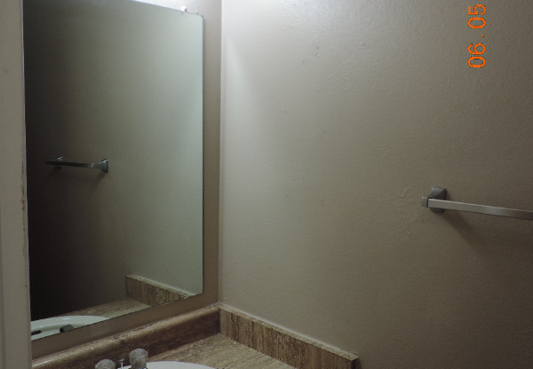 4240 S MOBILE CIR