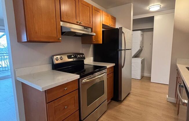 1 bed, 1 bath, 800 sqft, $2,045, Unit 3520 - 309